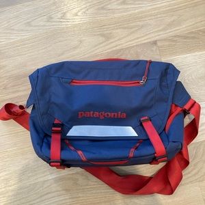 Patagonia Messenger Crossbody Bag